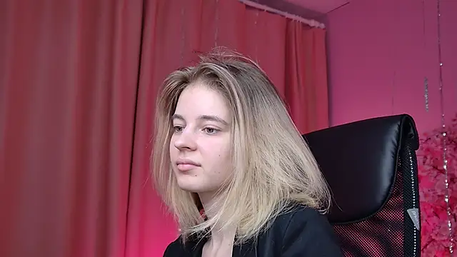 TinaDavil online show from 02/10/26, 01:21