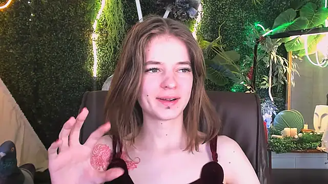 TinaDavil online show from 02/25/25, 06:01