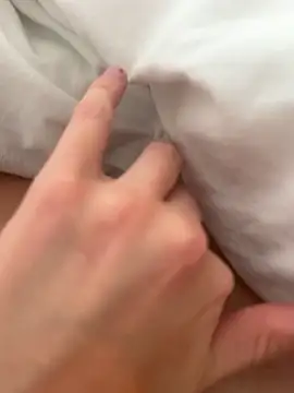 Snapshot of hornygirl98989 chatting on 09/18/25, 01:03 hornygirl98989 online show from 09/18/25, 01:03