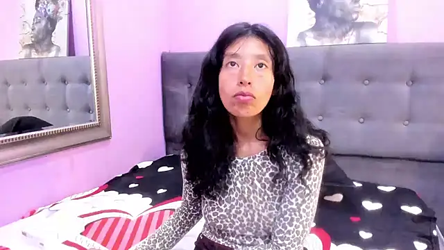 karolinee 66  online show from 05/30/26, 04:52