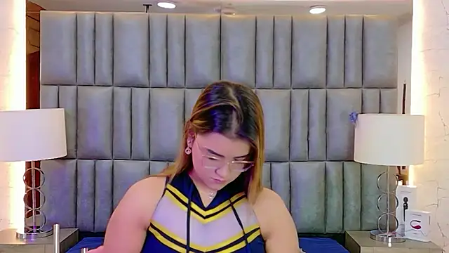 ZoehRoux online show from 12/01/25, 04:13