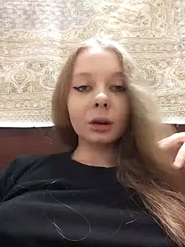 Snapshot of Ekaterina27 chatting on 06/25/26, 06:51 Ekaterina27 online show from 06/25/26, 06:51