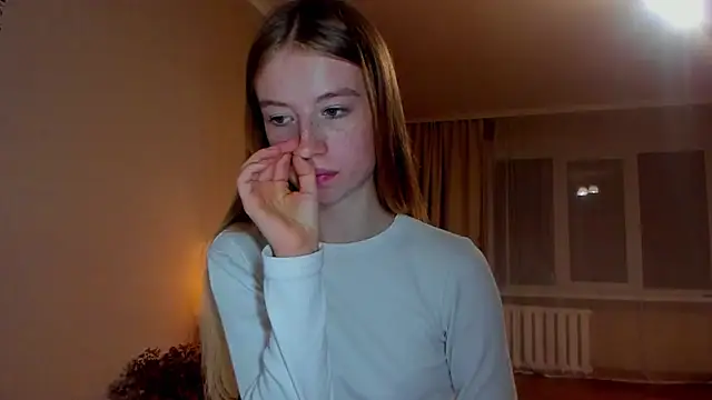 Snapshot of minidivaa_ chatting on 10/01/25, 06:23 minidivaa online show from 10/01/25, 06:23