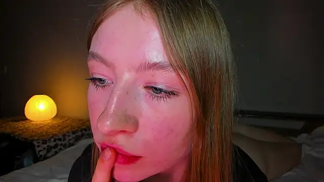 minidivaa  online show from 04/02/26, 07:20