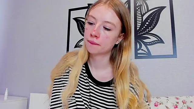 Snapshot of minidivaa_ chatting on 02/16/25, 01:16 minidivaa online show from 02/16/25, 01:16