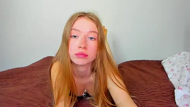 Snapshot of minidivaa_ chatting on 05/19/26, 07:37 minidivaa online show from 05/19/26, 07:37