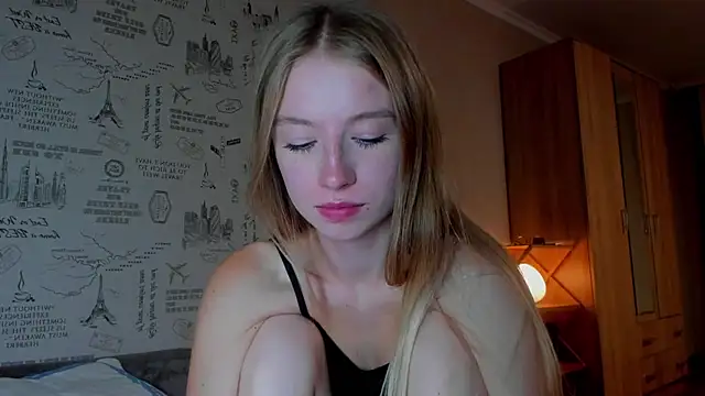 Snapshot of minidivaa_ chatting on 09/22/25, 06:14 minidivaa online show from 09/22/25, 06:14