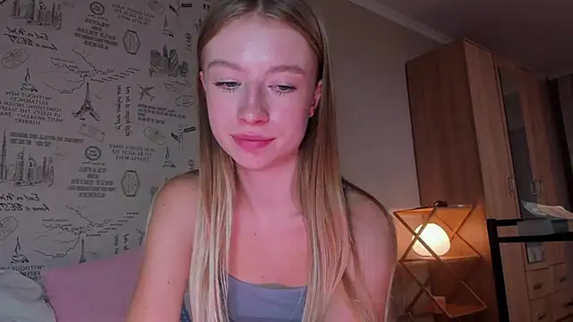 Snapshot of minidivaa_ chatting on 10/29/25, 08:30 minidivaa online show from 10/29/25, 08:30