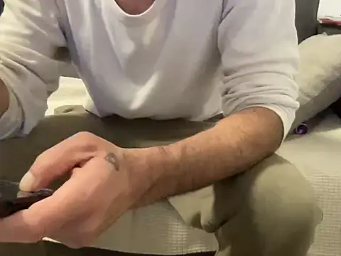 4small4inchlol online show from 03/08/26, 09:18