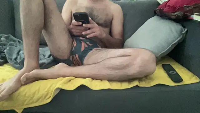 4small4inchlol online show from 06/04/26, 11:37