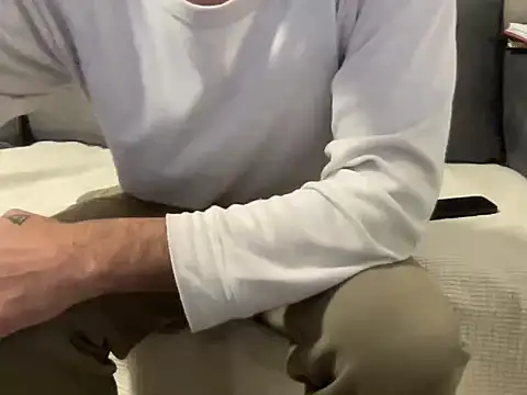 4small4inchlol online show from 03/07/26, 12:50