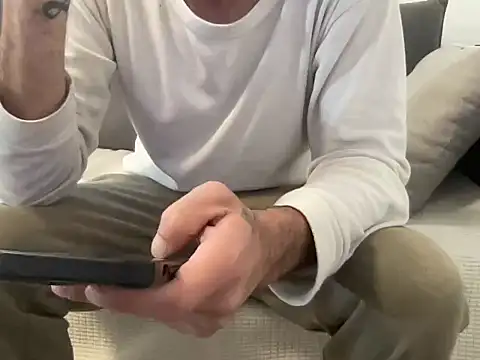 4small4inchlol online show from 03/07/26, 12:54