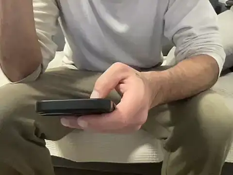 4small4inchlol online show from 03/24/26, 04:07