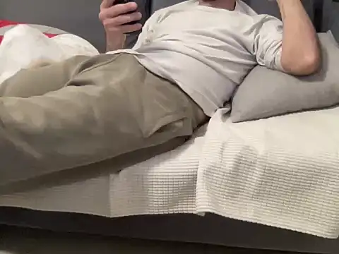 4small4inchlol online show from 03/25/26, 03:33