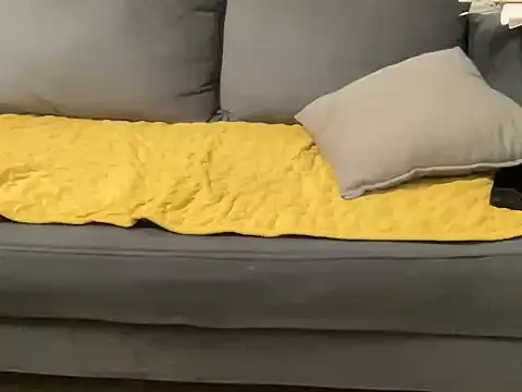 4small4inchlol online show from 11/28/25, 08:42