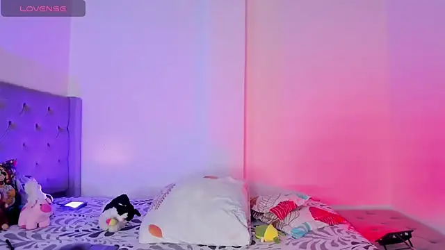 samara jonness online show from 12/03/25, 03:40