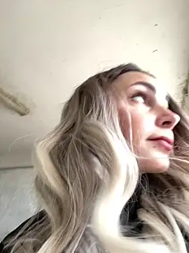 SandraCarter online show from 03/16/25, 05:03