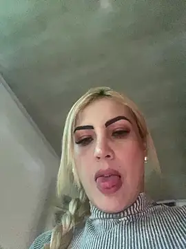 alicev kitty online show from 12/19/25, 11:56