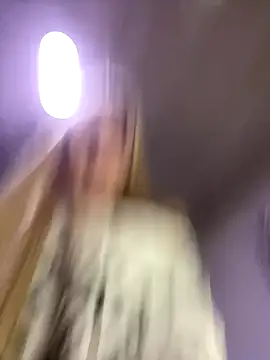 Snapshot of alicev_kitty chatting on 10/25/25, 01:01 alicev kitty online show from 10/25/25, 01:01