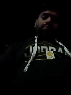 Snapshot of Bullgardenrnc123 chatting on 11/21/25, 02:05 Bullgardenrnc123 online show from 11/21/25, 02:05