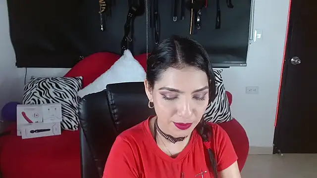 Carolaine69  online show from 11/08/25, 01:47