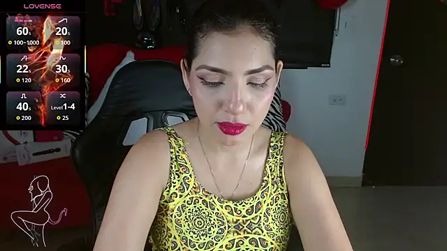 Carolaine69  online show from 05/12/26, 01:39