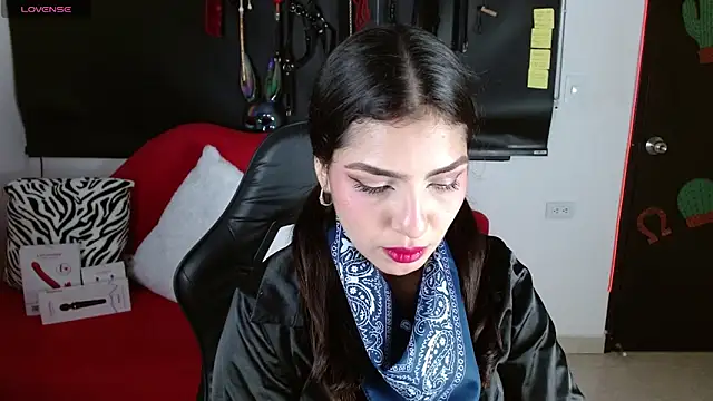 Carolaine69  online show from 05/30/26, 02:23