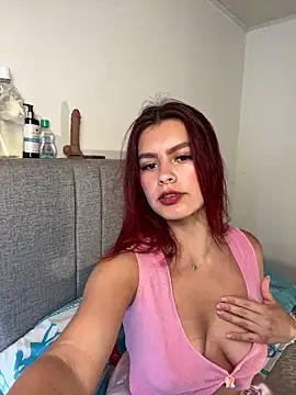 Isa smeraldy online show from 06/04/26, 04:11