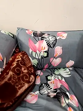 beautiful himanshi2 online show from 12/16/25, 05:44