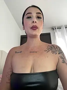 Libia James online show from 05/12/26, 07:09