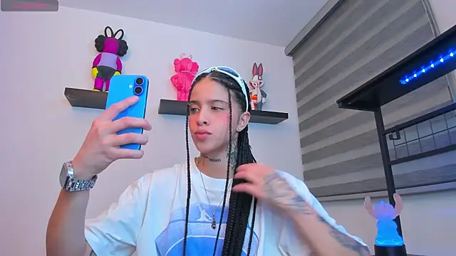 Snapshot of Gangster_Girl chatting on 01/12/26, 07:04 Gangster Girl online show from 01/12/26, 07:04