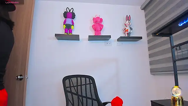 Snapshot of Gangster_Girl chatting on 02/10/26, 11:15 Gangster Girl online show from 02/10/26, 11:15