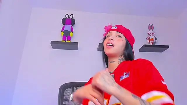 Gangster Girl online show from 02/19/25, 02:23