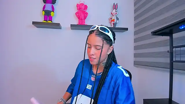 Gangster Girl online show from 10/05/25, 02:24