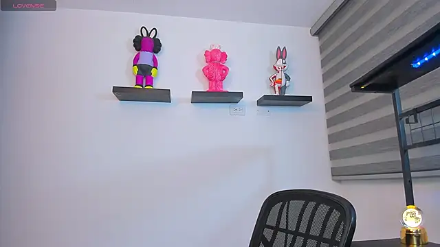 Snapshot of Gangster_Girl chatting on 02/17/26, 06:54 Gangster Girl online show from 02/17/26, 06:54