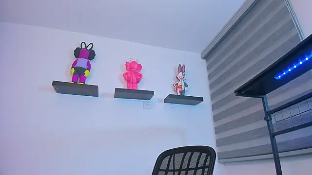 Gangster Girl online show from 11/22/25, 12:32