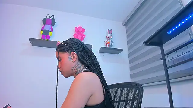 Gangster Girl online show from 10/04/25, 12:56