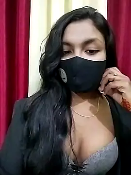 Snapshot of Myra-sen chatting on 12/22/25, 04:18 Myra-sen online show from 12/22/25, 04:18