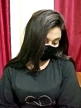 Myra-sen online show from 04/22/26, 03:30