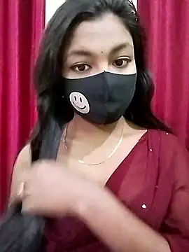 Snapshot of Myra-sen chatting on 01/07/26, 04:28 Myra-sen online show from 01/07/26, 04:28