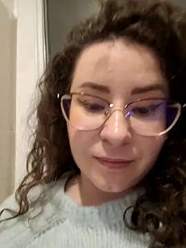 Snapshot of JESSYKA chatting on 11/06/25, 04:11 JESSYKA online show from 11/06/25, 04:11