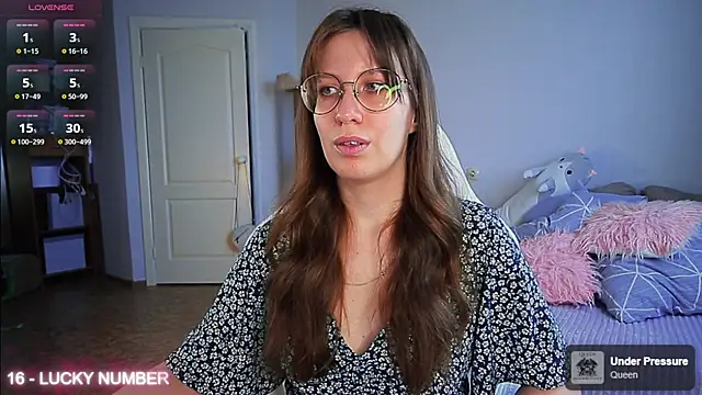 Snapshot of ms_allison_w chatting on 05/07/26, 11:24 ms allison w online show from 05/07/26, 11:24