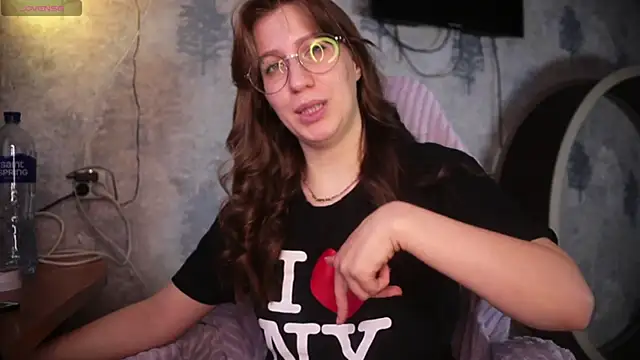 ms allison w online show from 11/19/25, 07:08