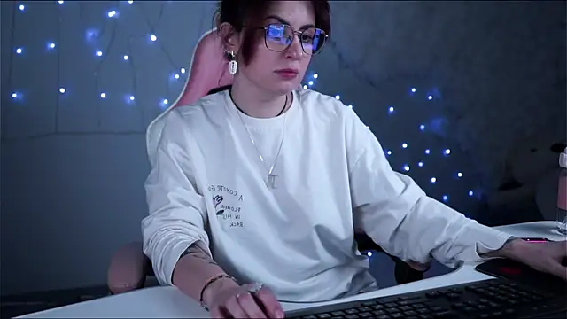 Lana  May online show from 03/02/25, 02:47