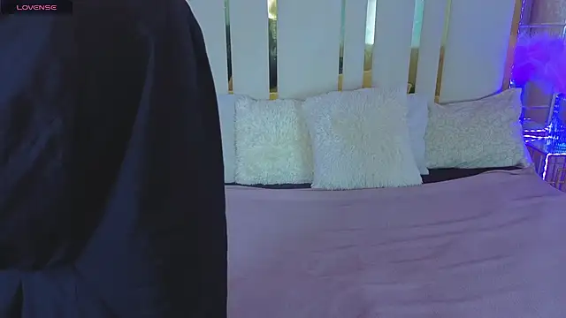 Daisy Delight online show from 11/08/25, 08:23