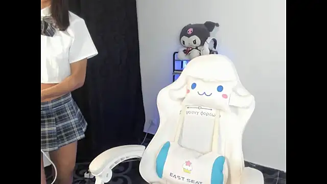 meganthompsonn22 online show from 04/02/26, 06:09