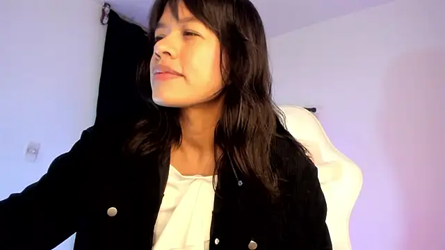 meganthompsonn22 online show from 02/21/26, 08:05