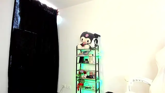 meganthompsonn22 online show from 03/27/26, 08:43