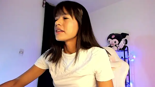 meganthompsonn22 online show from 03/05/26, 06:54