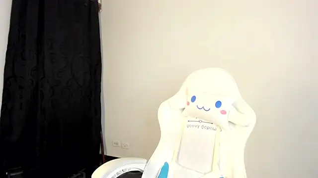 meganthompsonn22 online show from 04/09/26, 09:59